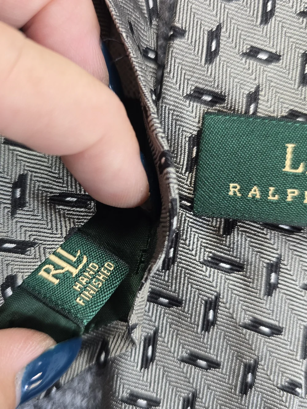 Lauren Ralph Lauren Tie Mens Gray Black Geometric 100% Silk Made USA 3.75